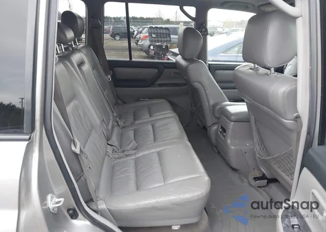 2005 Toyota Land Cruiser V8 z USA, uszkodzony, nr VIN JTEHT05J952077470